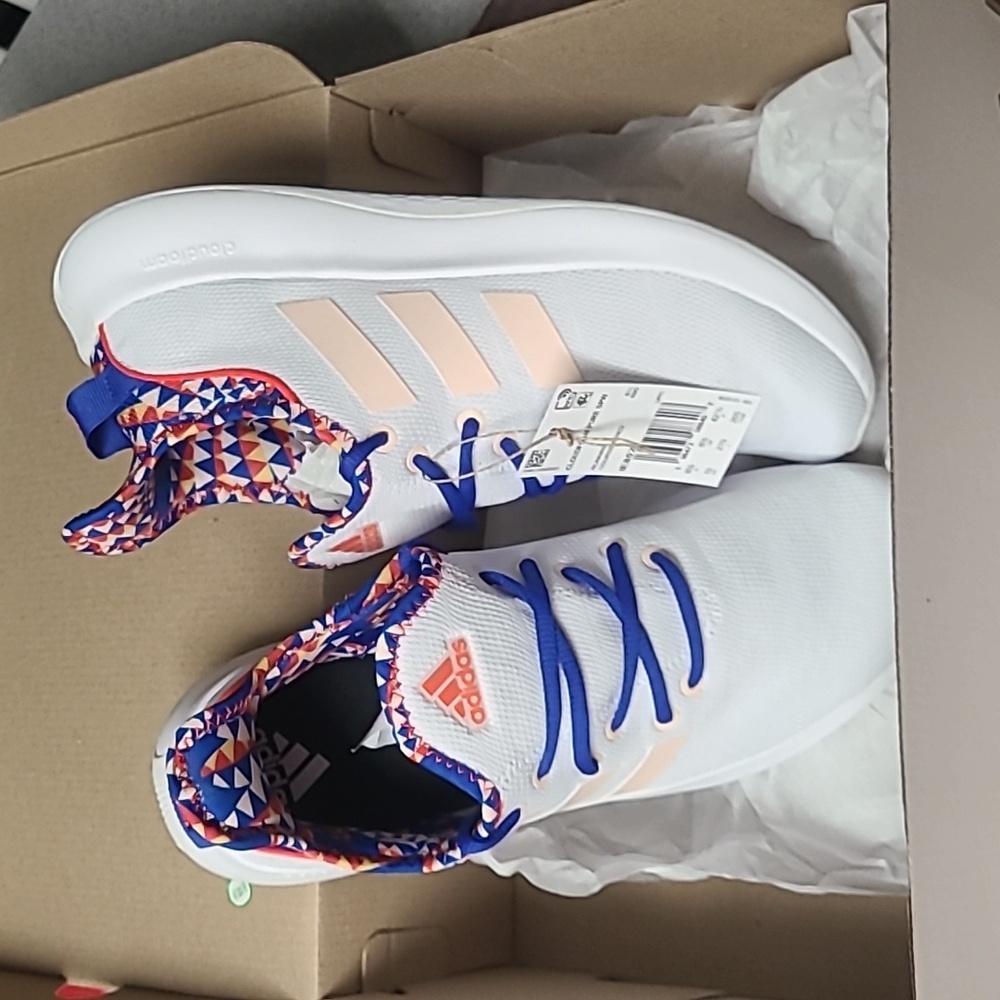 New in box womens Addidas Cloudfoam Pure shoes